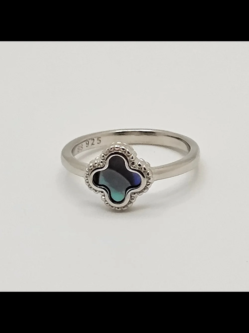 .925 Sterling Silver Clover Ring with Abalone - Mother Of Pearl Size 6